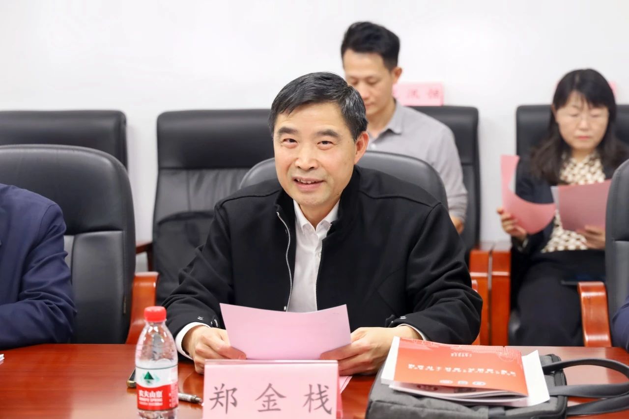 0E73AE618AC1995E1284CB4742B_8BA2FFB8_17850