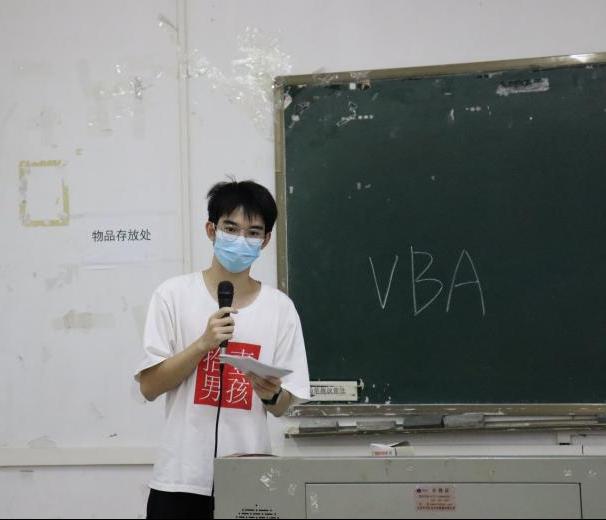 706647AFD87ED2C39E5AD60F3D0_10FDA61F_6851