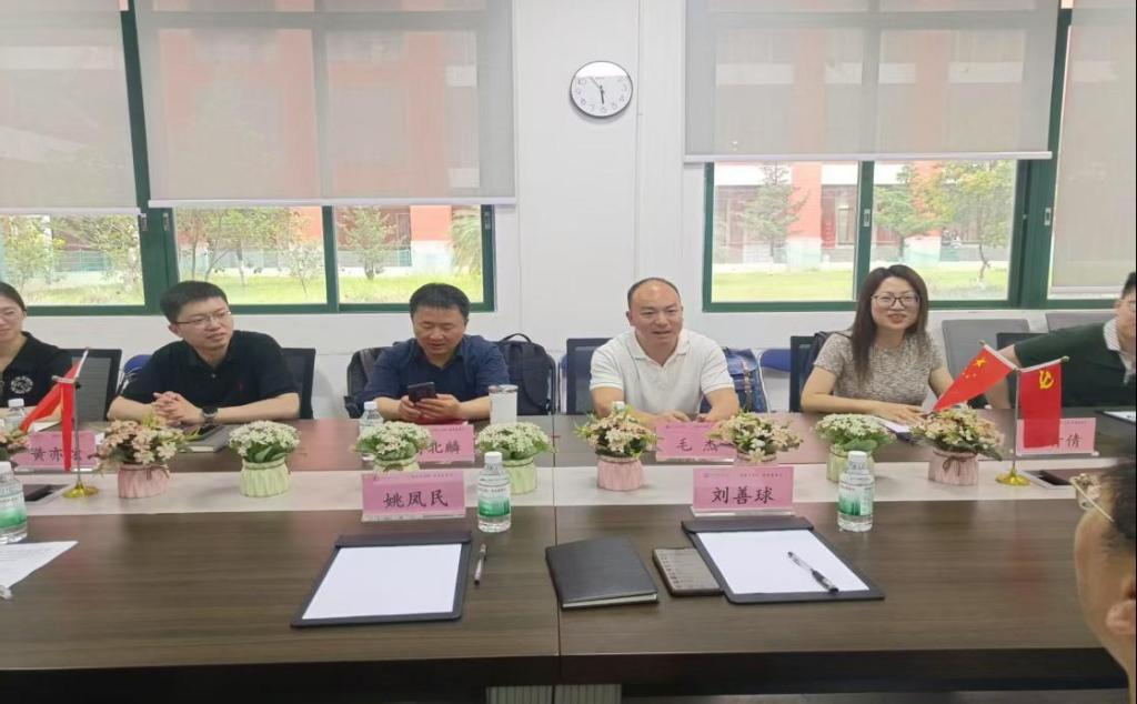 25157B7E93800AC3142779DC2A2_EBA09B60_124D4