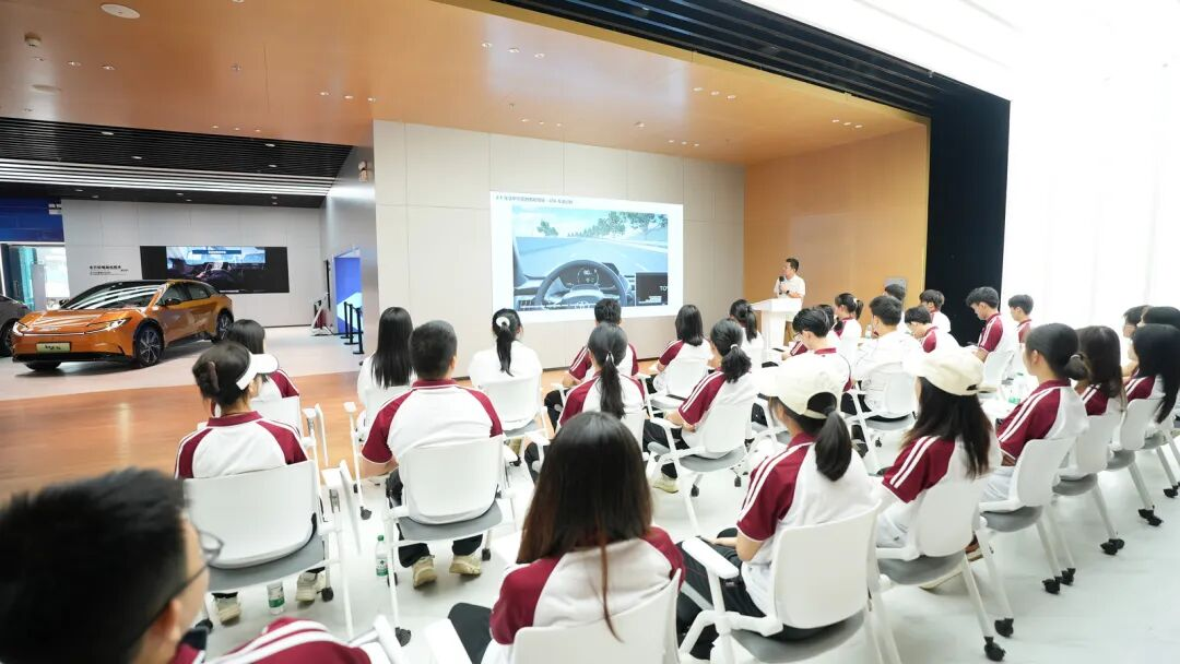 AA6D1AC5DC184C3D53C78325B10_51843C7B_B18F7