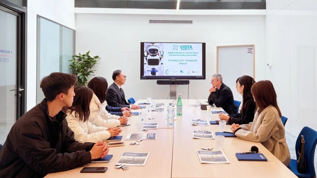 F36C3780B26224F8B35D58DD4E8_3DCCB045_1411E