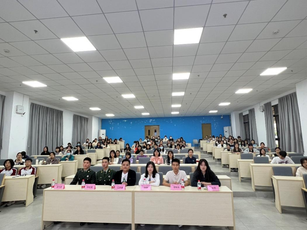 7C753BD5B38469FE82F8DDCE7D8_4937D903_B7DB7