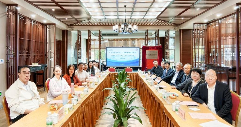 90DD48043E4E18D410F517C71CB_2D55BDCA_24CAC