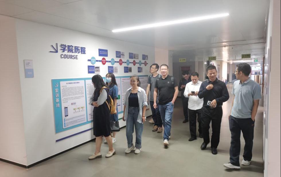 D8C534C12E3AC56EE3A45ABDC67_CA26CA8E_F464