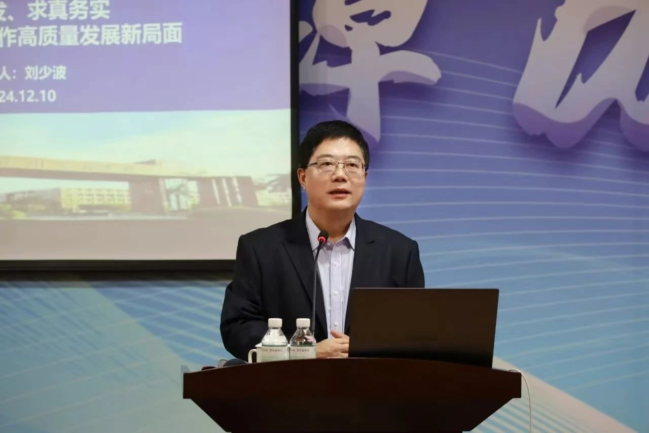 D976DB1582AA685A66F4F8FFE2D_12F3F67D_10D81 D976DB1582AA685A66F4F8FFE2D_12F3F67D_10D81