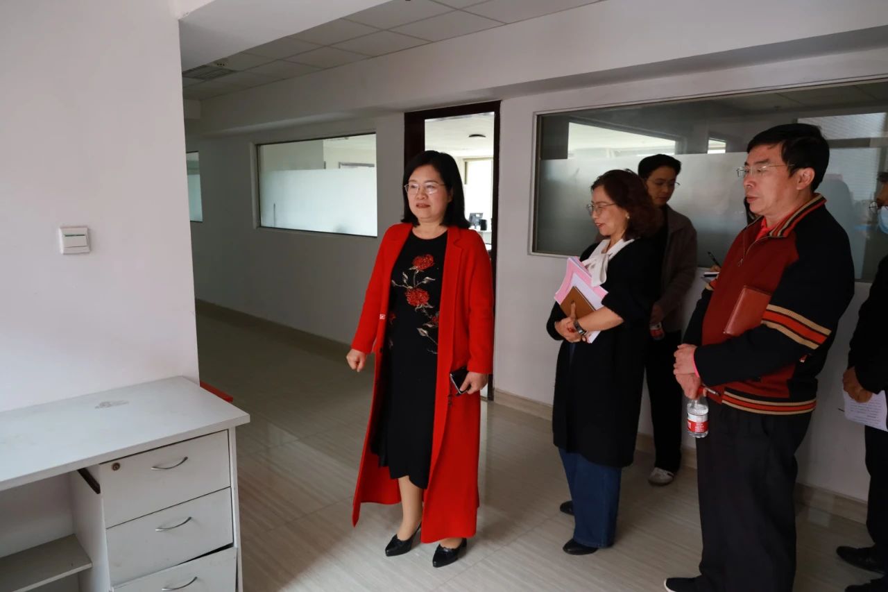 B499C9C2008CA878F0B3CF7024B_AE6AAF10_1465C