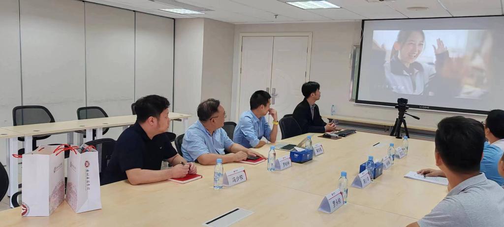 151E22E19B170DEB4EEF1CF0E8F_2B2E111F_D6B5