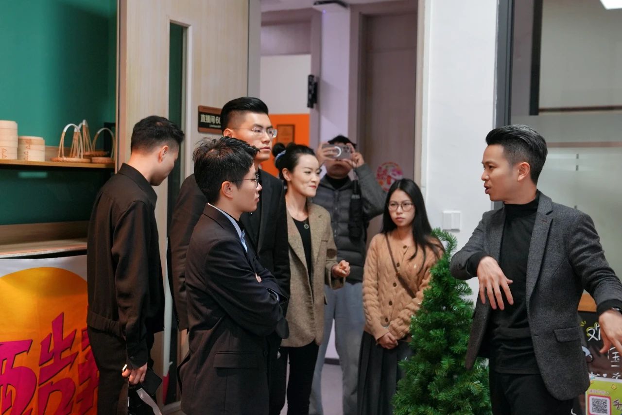 F027BD561FE365A69C8EFD512FA_DF9A3B36_1E97B