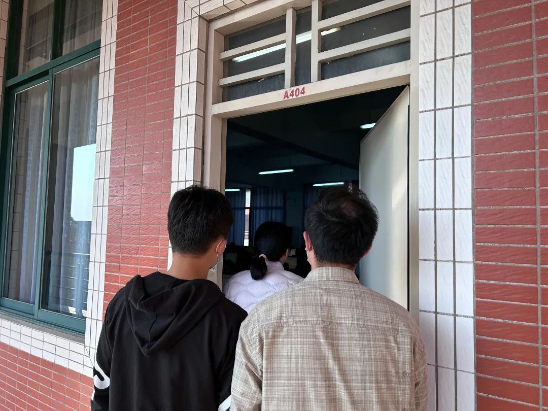 6465B42EBEBA661BFC13A6463B4_8E380CDF_252D1