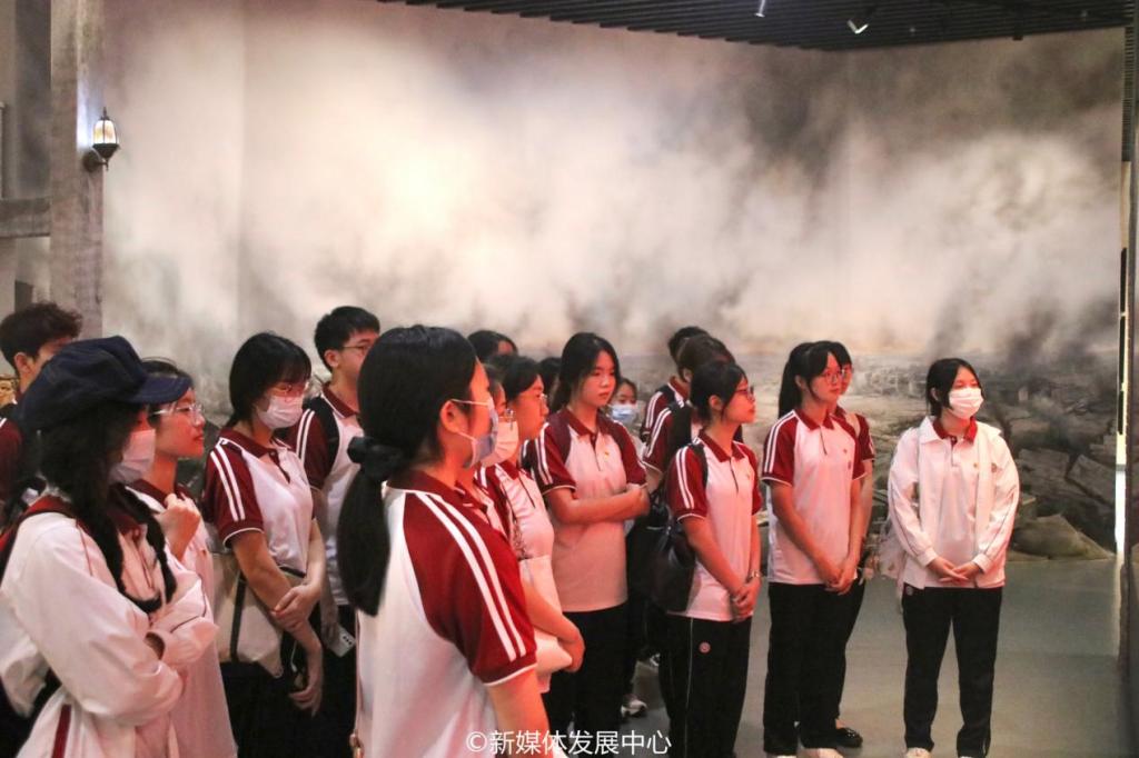 F8235D1149B5C8D6D5CBCF2A51B_2EABC174_13D9D