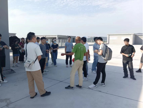 892FC448B806FFDC843F29DCA99_79D051F7_E1240