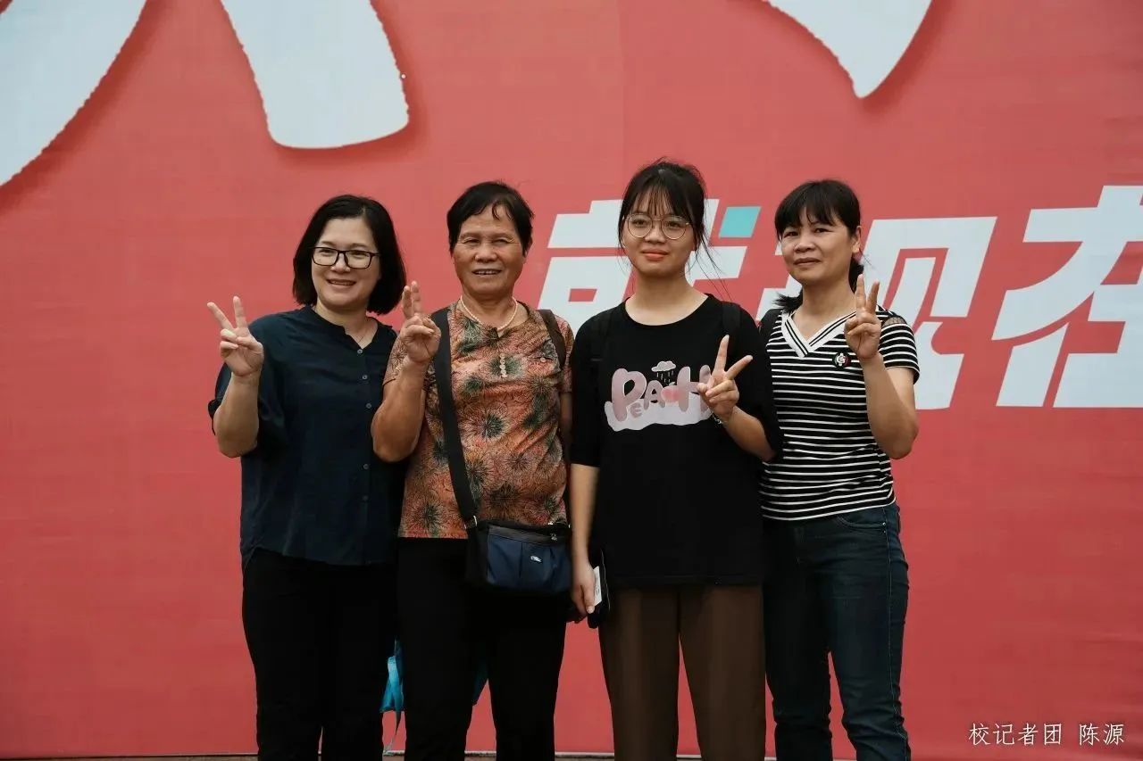 B0F43E6D7986E8A34A256C7BA1B_5270BBDF_18556