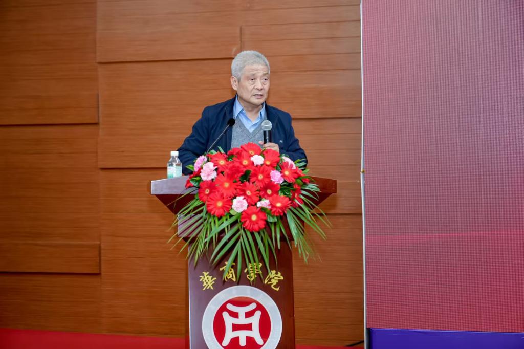 12D6E1DE403F679E81CB16D76A4_8C749CD7_14F14