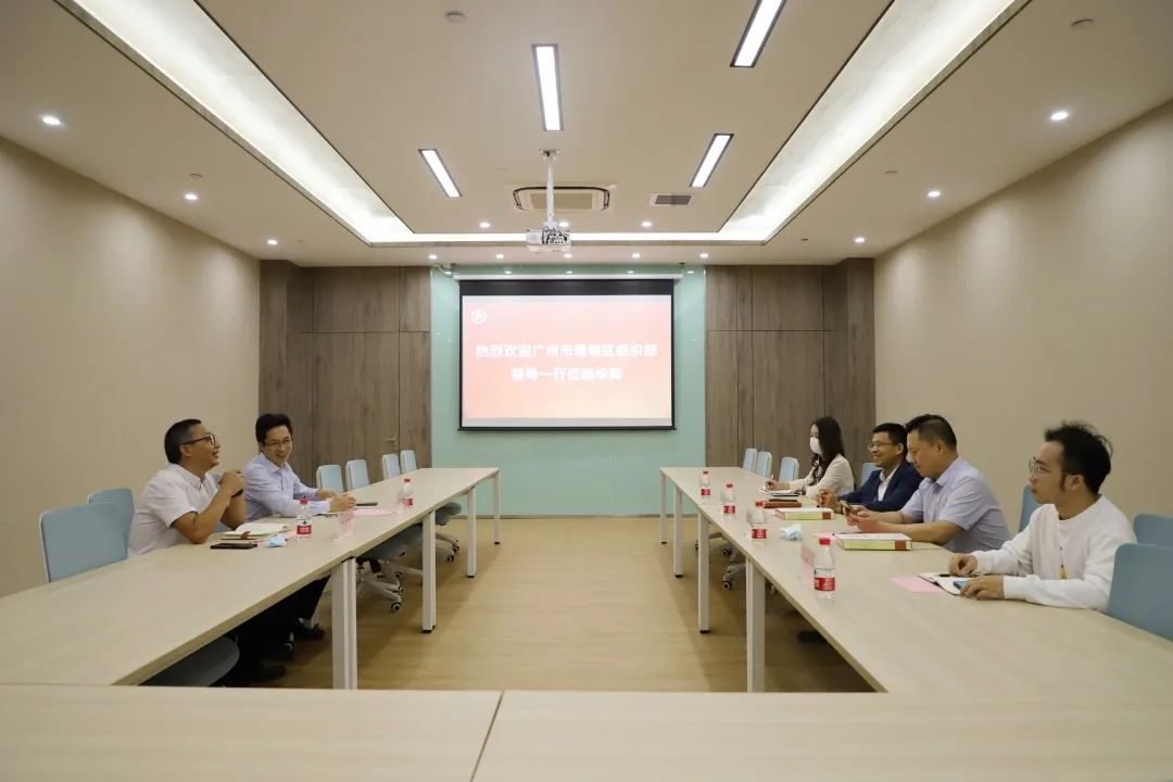 2A4B5E254B530B667AABE86E376_50DCF19A_842C8