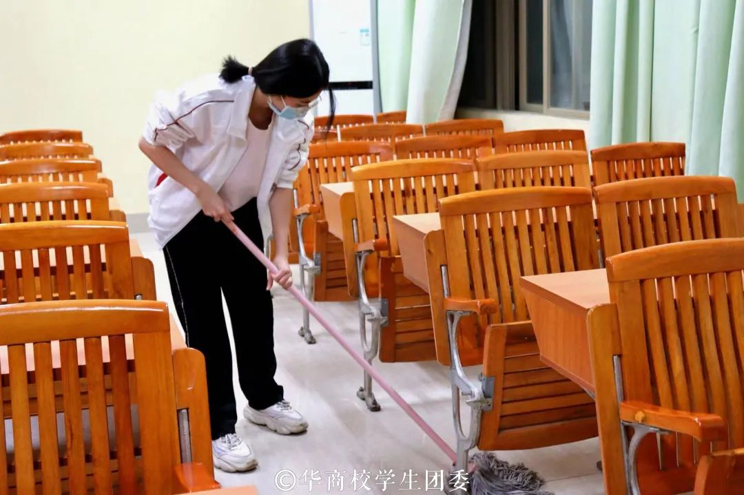 E775DB25E2939DD4E61C3EC79A2_BF76ECC8_D078B