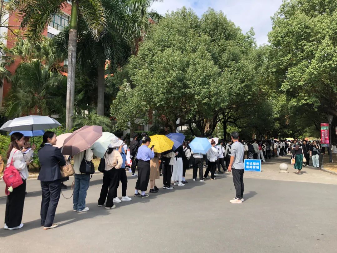 FF76659D852AB4A5F3EF5972E11_64E27E56_30776