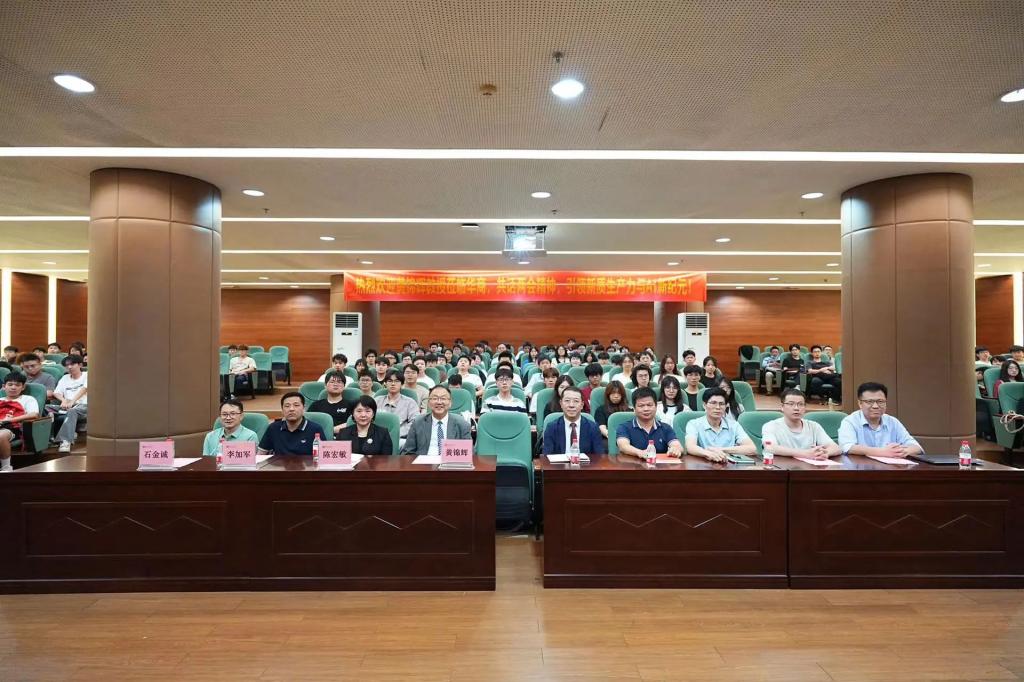 5A1C35EBE7E4FBB7CD825A3A0BB_5D84E958_19D9C 5A1C35EBE7E4FBB7CD825A3A0BB_5D84E958_19D9C