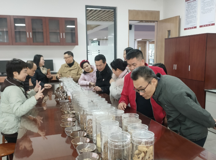 274EB9CB4D17061AB67E8840E2C_CEAD93D3_814DA