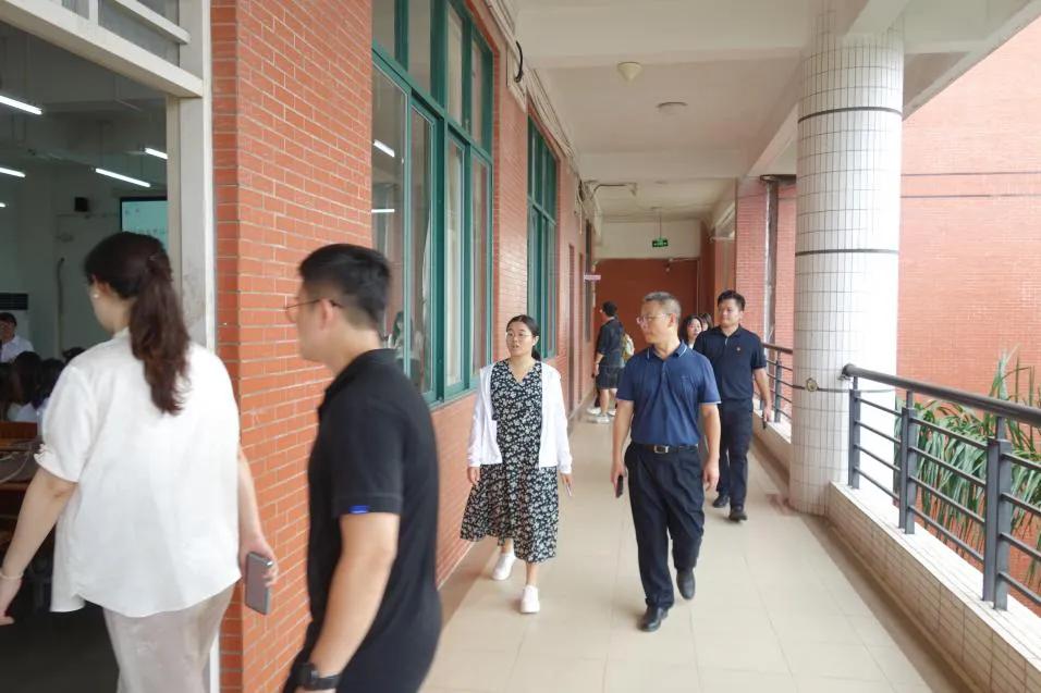 5D7631EE15C292C83554CE9E0C2_6BAD9390_1413E