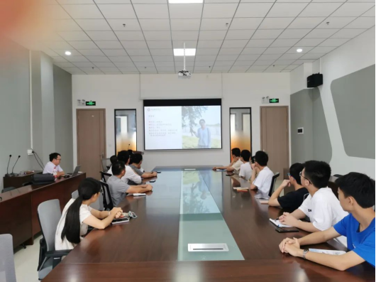 724AC7BD40D42EBE6E9D2726194_CE2D37D2_CDECE