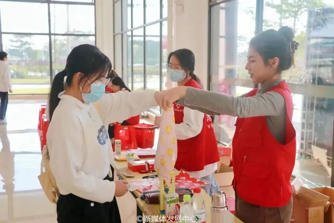 F534AC1F93AD31BB8A7BEB4646C_DA416B5E_1594A