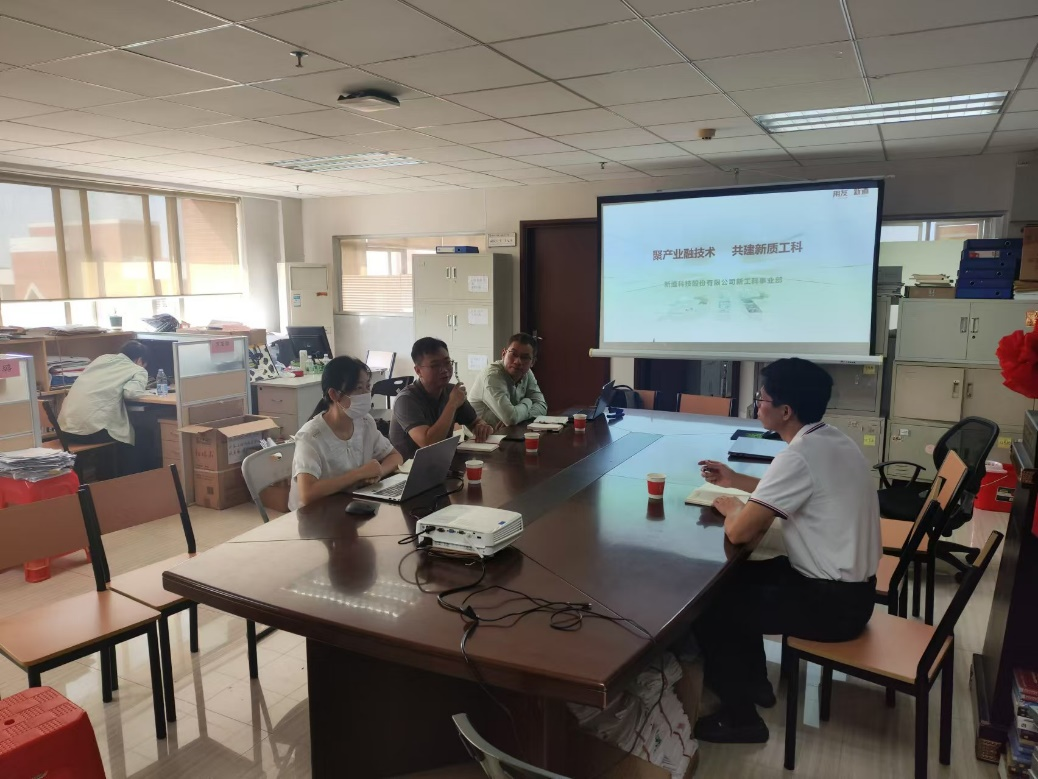 268555CF6712F6E84AFAD1B15B5_0F7DD8AC_CB610