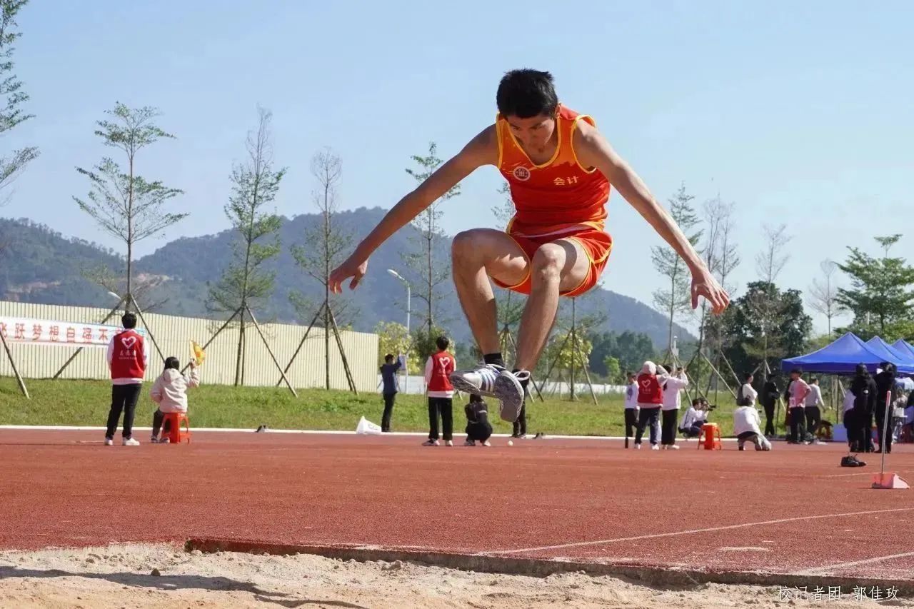 56DF4B51B324F4612369B4A1FF2_0A175C65_2D677 56DF4B51B324F4612369B4A1FF2_0A175C65_2D677