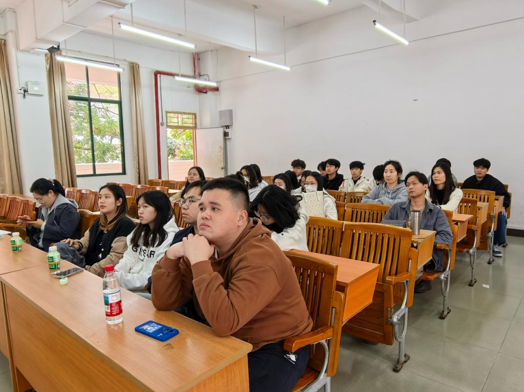 860E25D43B00F75D2244793560E_0A301526_18CFA