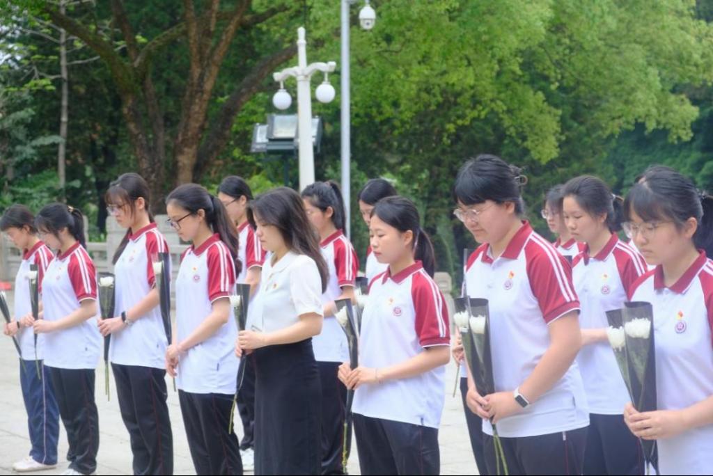 8A4F1435BADBB7CBF1F6E486CEE_675B9E1F_178E4 8A4F1435BADBB7CBF1F6E486CEE_675B9E1F_178E4