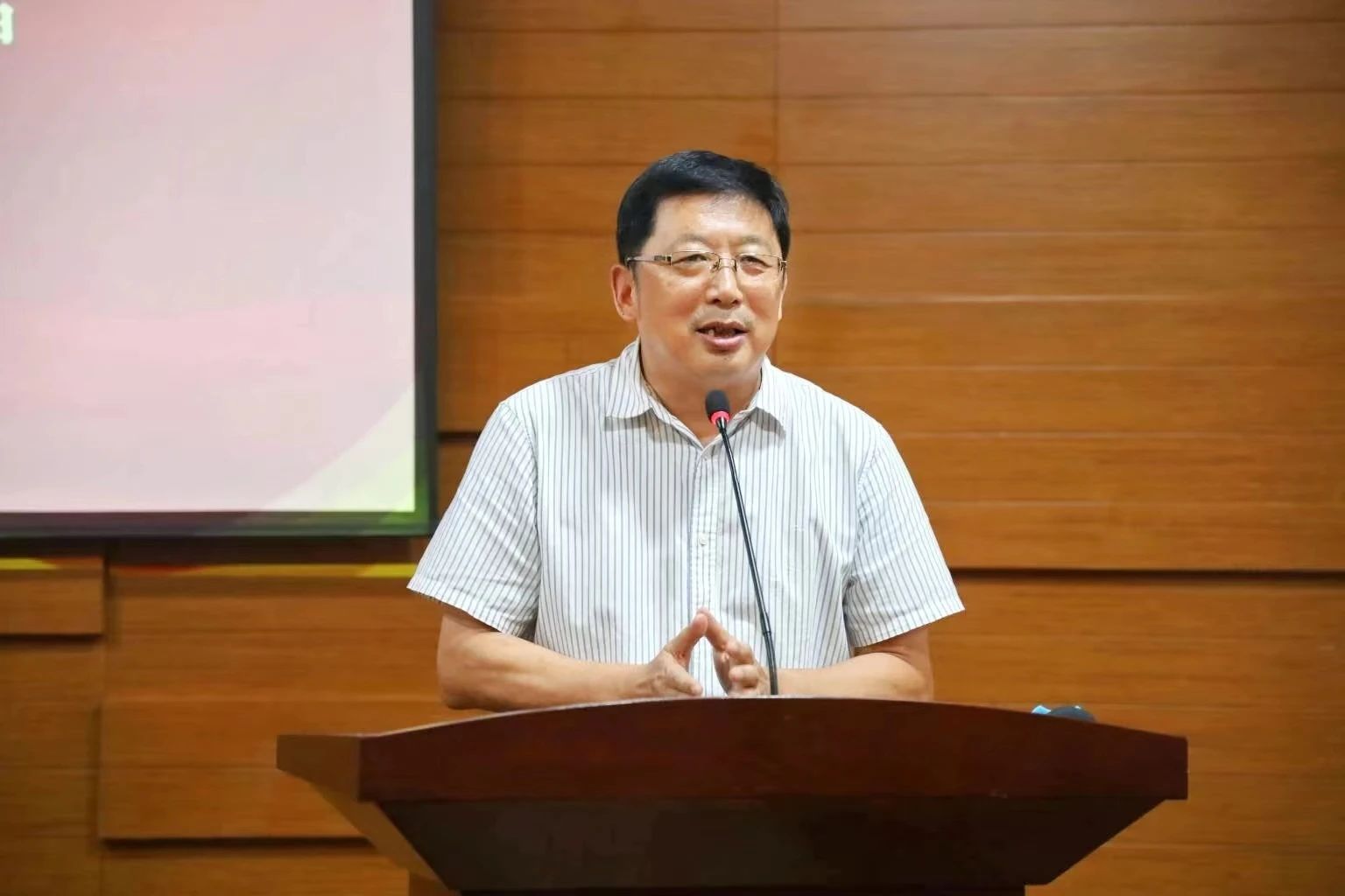 9879B331EA23CBDF26DDA4DD7A8_107234F4_18239 9879B331EA23CBDF26DDA4DD7A8_107234F4_18239