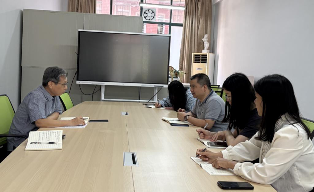 4FA8D146BF85BB57E9D8F8919C2_BC12974B_FF18