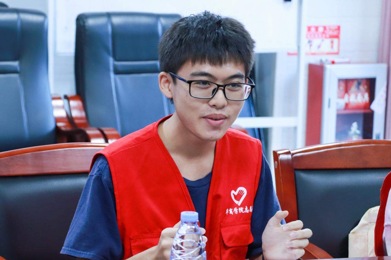 FBCD542942E1A8E44119E2E4126_052EBDAB_F5C91