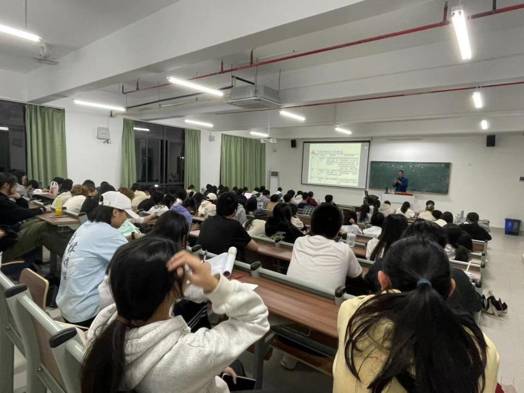 9062DB717BC298F6EB57D913DB0_3826CD50_17959