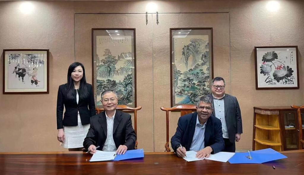 91708279F2149056F54E12C1A97_24A05F9C_155DA