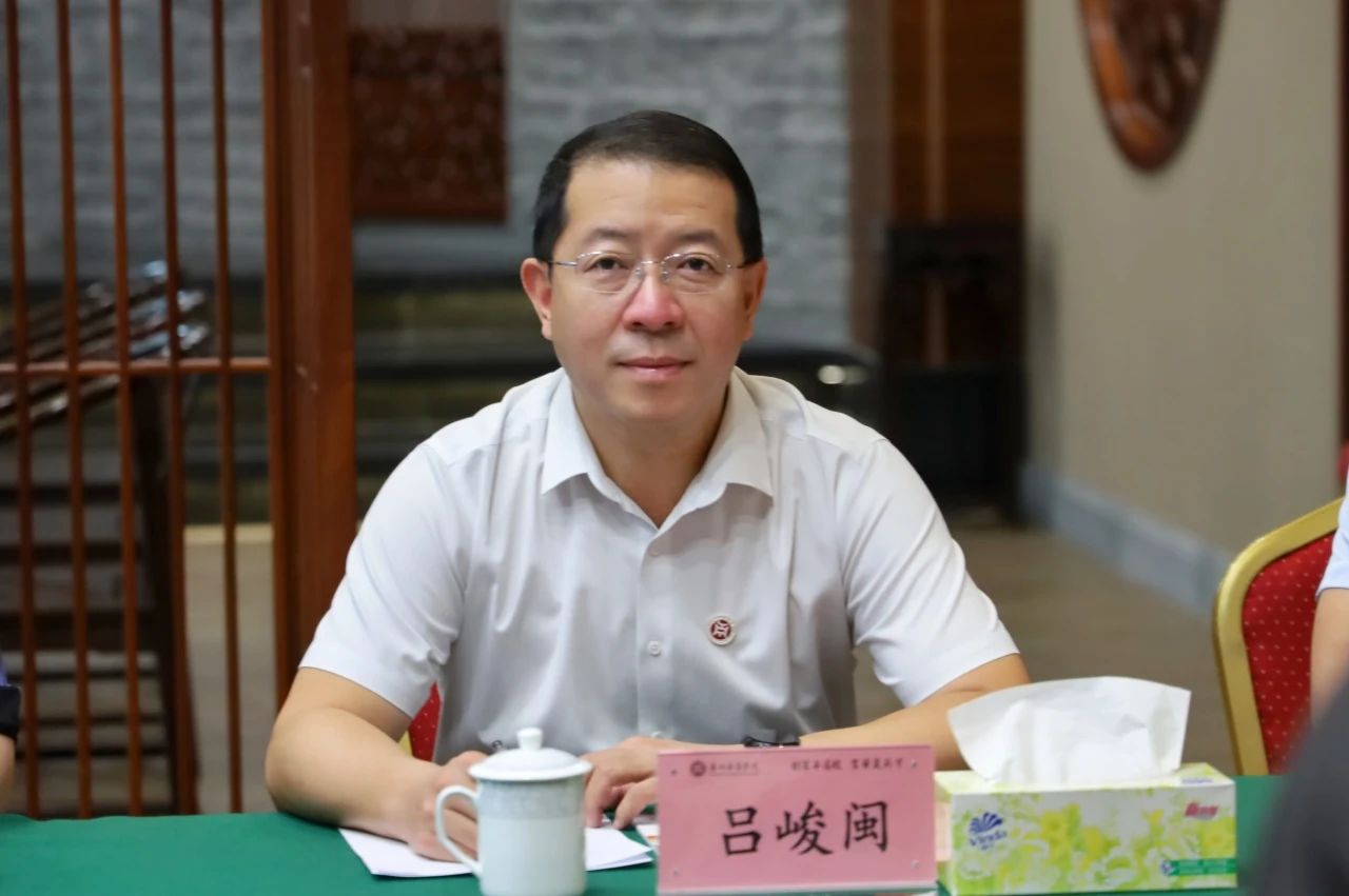 2C4E8A379579BCACE8996F09CEF_999D4A2D_1583B