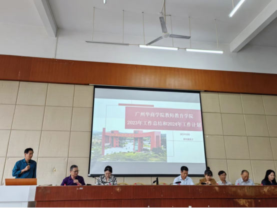 B2219C82E893C335D441B93B585_55AD797E_E18C0