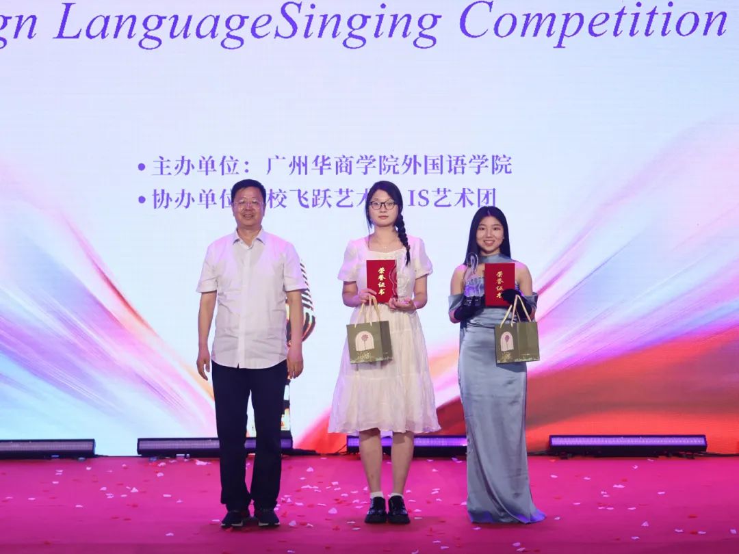 3F1261B46CC52ACF70EF2508472_249C493B_17E81 17E81