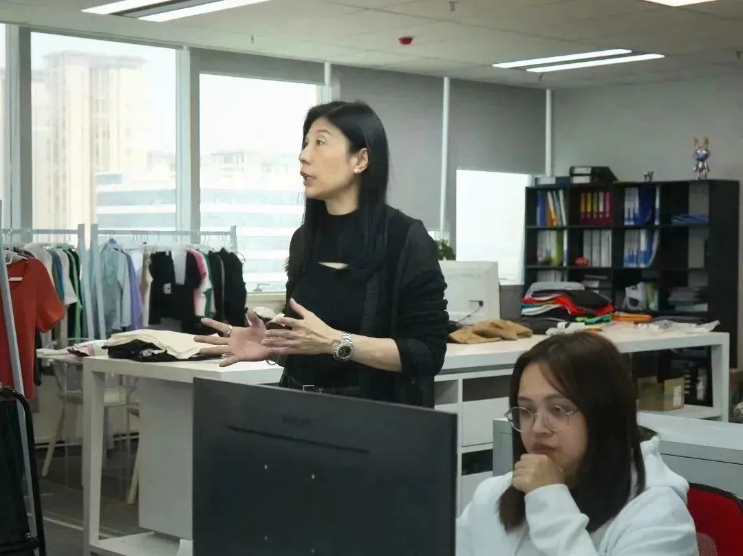 0D38C3EC22EF9668E928F4B962B_E5310281_9D9E1 0D38C3EC22EF9668E928F4B962B_E5310281_9D9E1