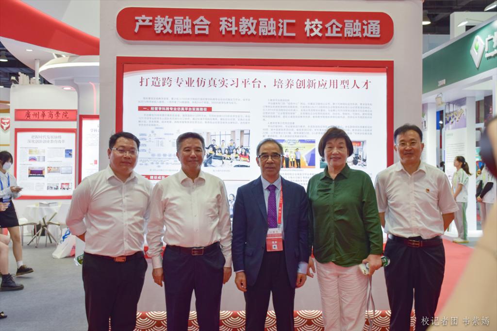 7C7D5CE6BC3E45DB170C45A7D1A_DC921F9B_18290