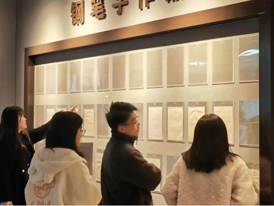 773886FC2951B6A09CCA4CAB64D_649537E7_E18C0