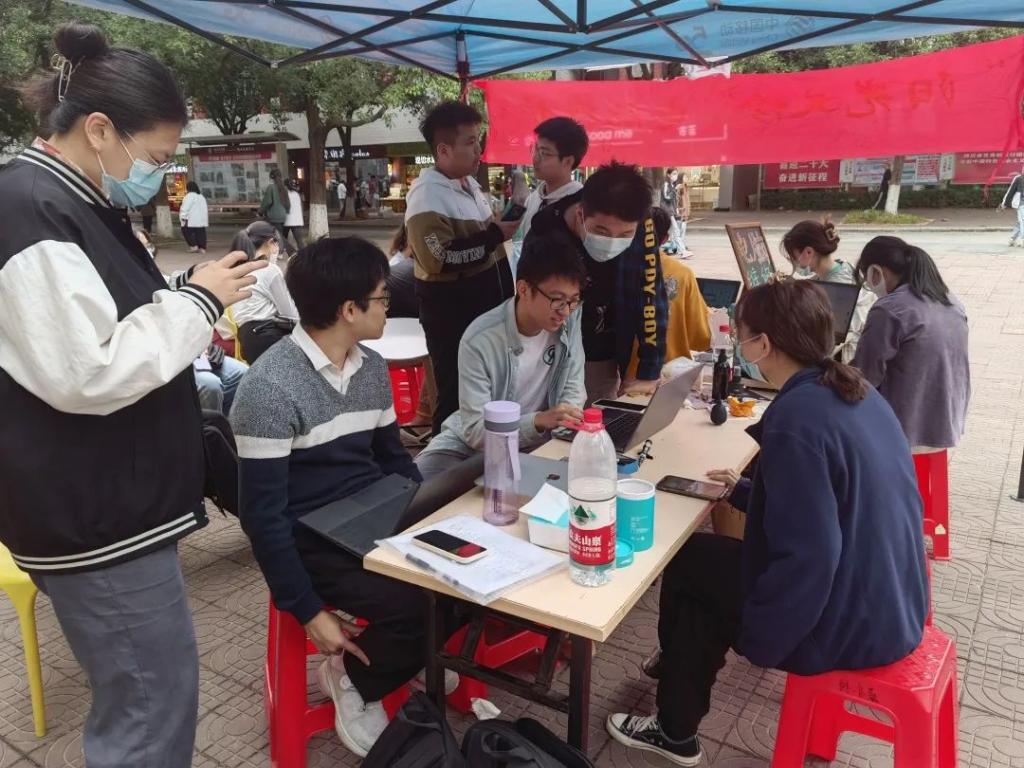 6993E4573CC12CBE441A48C17D1_CE2D26B0_1E10C