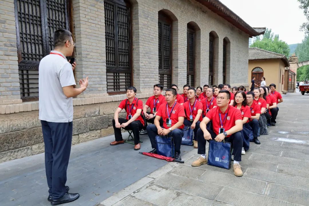 AC237703A3BF90AF0F90575106C_7DB3C6C9_27656