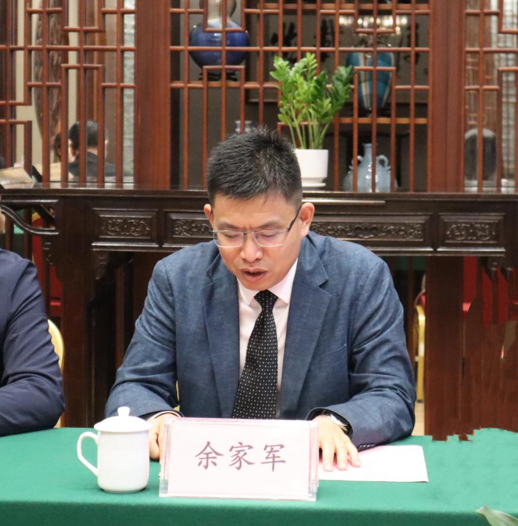 DADEC10424BEED0F49461E19A34_346D67DD_1F41C DADEC10424BEED0F49461E19A34_346D67DD_1F41C