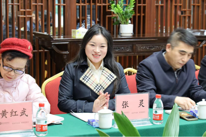 FB023A6AA8A7AC152684F73D76B_34FABC35_810CB