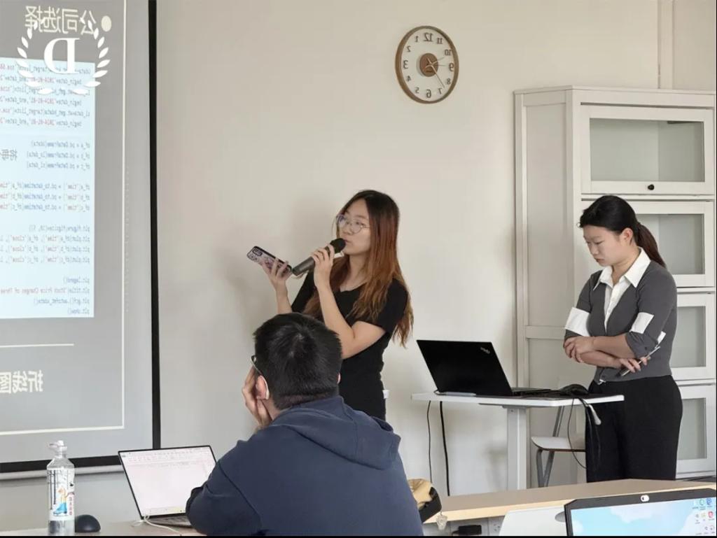 D9EF934BF3DA7794AA00B8DD8D4_B4AFB224_10B54