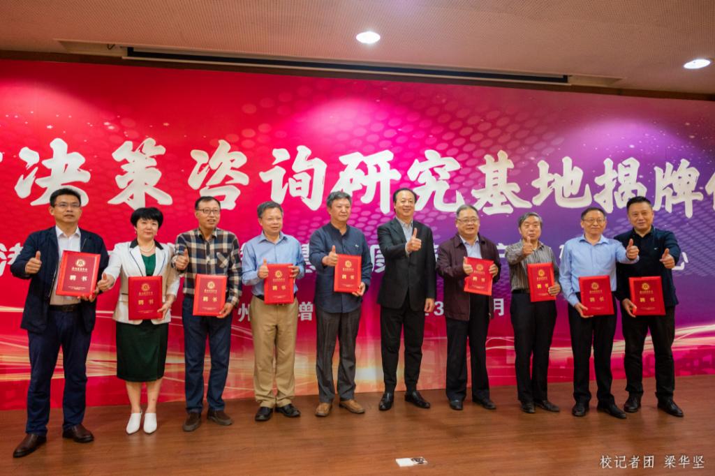 F871AF6E18E47F47F2FEFAB298E_6428009C_18F27