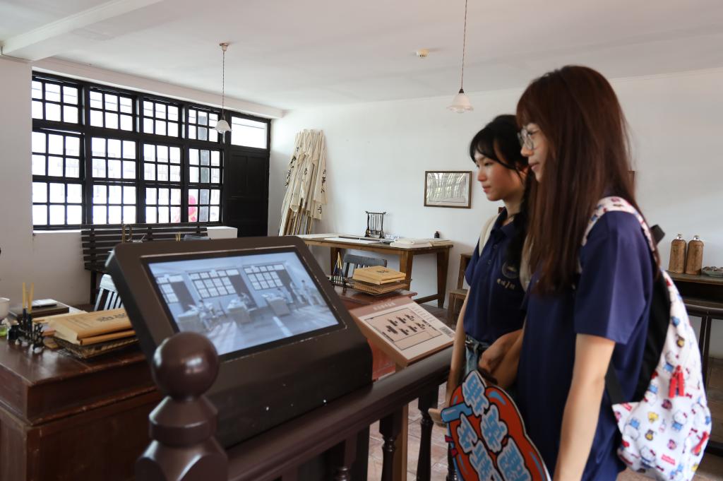 B0BA3BEC51AC76F039B3B2DA22D_EE415C0C_13F62 B0BA3BEC51AC76F039B3B2DA22D_EE415C0C_13F62