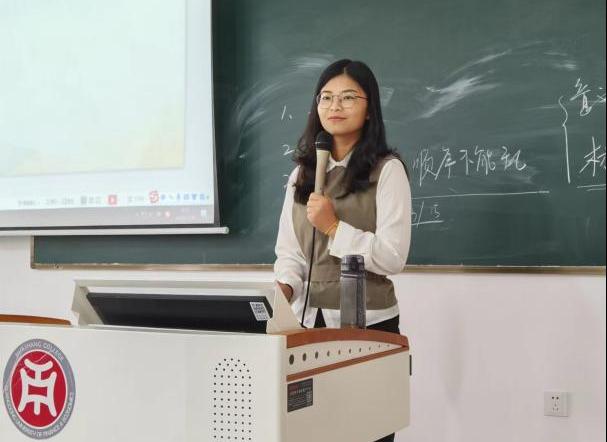 867A749E15A2C262456C6E73C0E_91AF8D4B_70E4