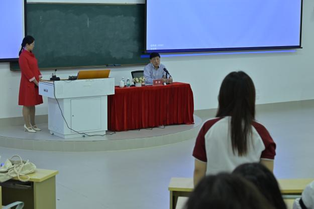 614EBD2E35F05017A3D59D2C706_F47F6FC6_2F281