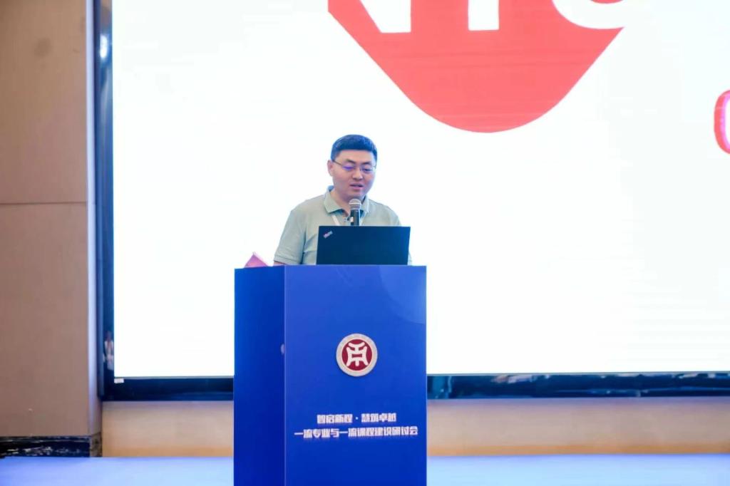 99351C232EB1E352AF0473A00A6_7C84D307_95A2